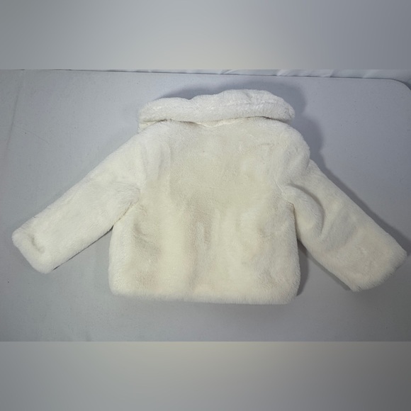 The Children’s Place White Faux Fur Coat Jacket Satin Lined Girls 3T - Picture 5 of 11